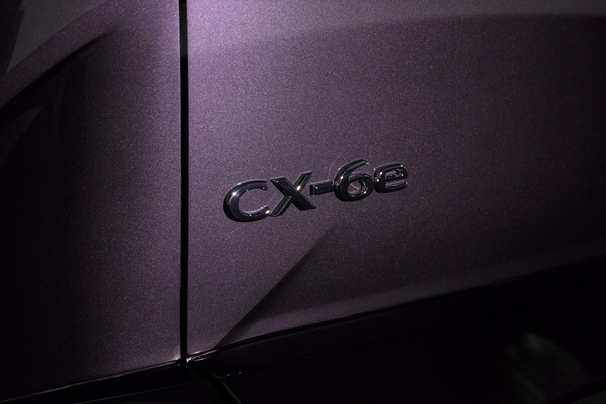 Mazda dá inicio à pré-venda do novo Mazda CX-6e 17