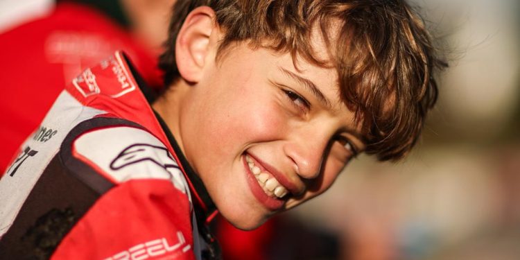 Lourenço Antunes aponta ao pódio no arranque do Campeonato de Portugal de Karting em Viana 20