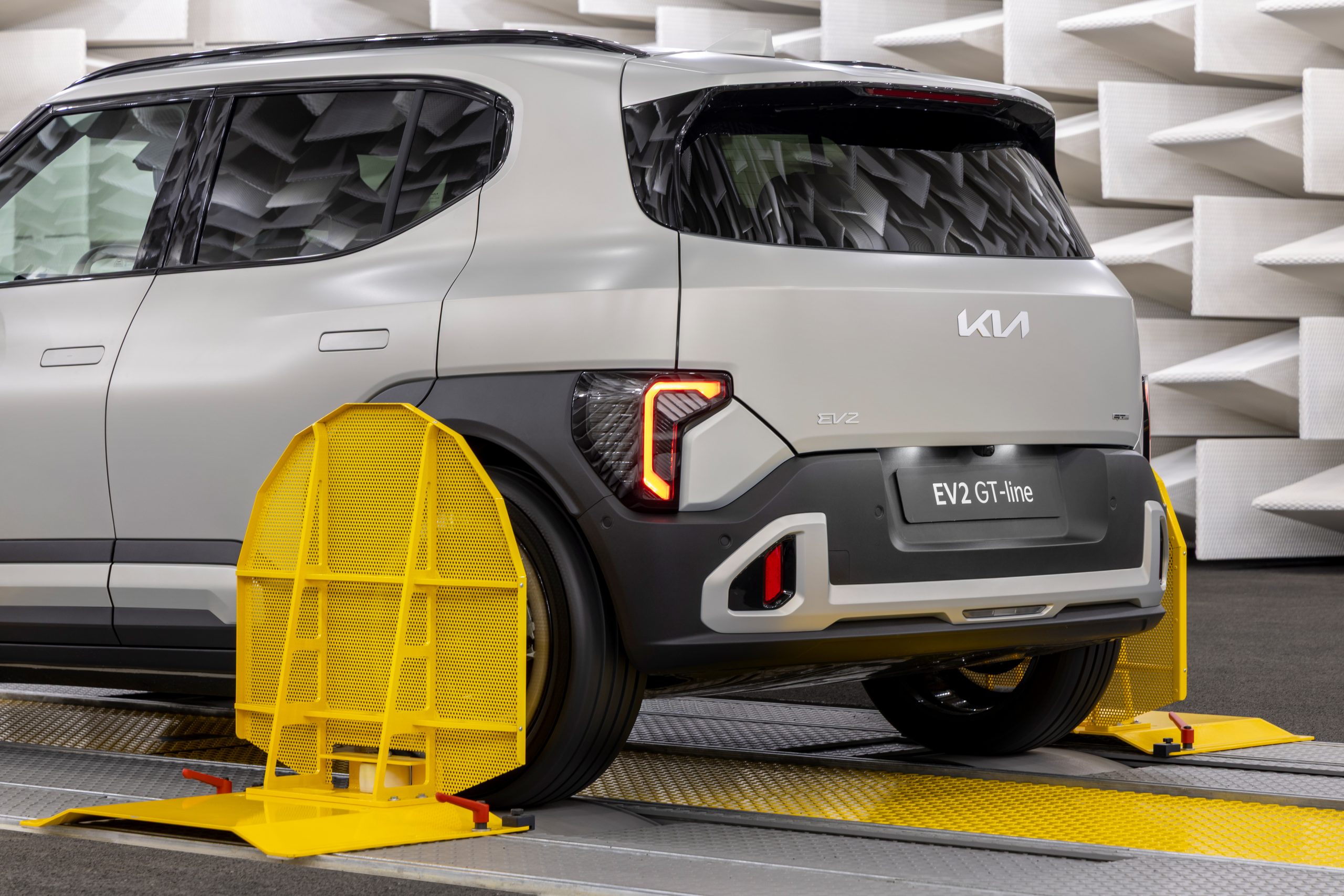 Kia EV2 cria nova referência em NVH nos elétricos do segmento B 18