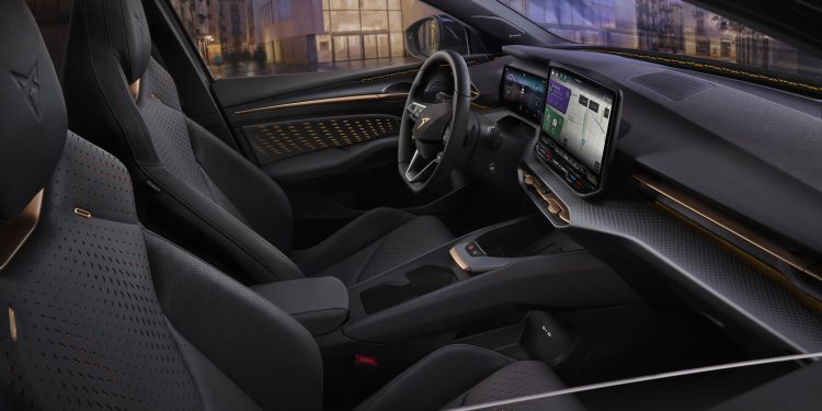 CUPRA apresenta o CUPRA Raval: o veículo urbano rebelde que desafia o convencional 25