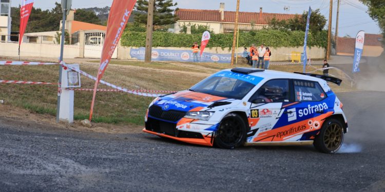 Gil Antunes e Diogo Correia com ritmo forte no Rally das Camélias 16