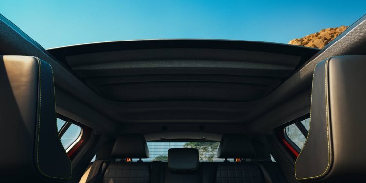 Renault 4 E-Tech elétrico Plein Sud: aventura de capota aberta a partir de 37 040€* 18