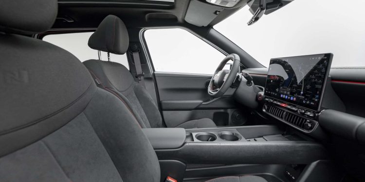 HYUNDAI apresenta o IONIQ 3: “Aero Hatch” eleva a tecnologia elétrica para uma mobilidade simples, espaçosa e intuitiva 18