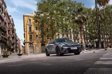 Novo CUPRA Raval chega às ruas com um espírito rebelde 1