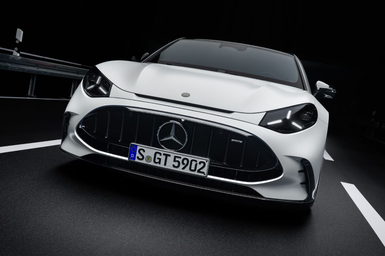 O novo Mercedes-AMG GT Coupé 4 portas: Desportivo Revolucionário. Máxima Intensidade. 13