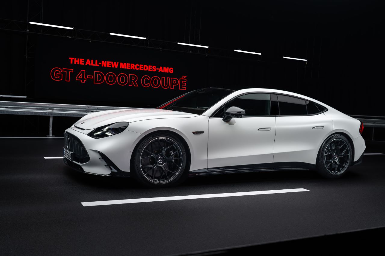 O novo Mercedes-AMG GT Coupé 4 portas: Desportivo Revolucionário. Máxima Intensidade. 15