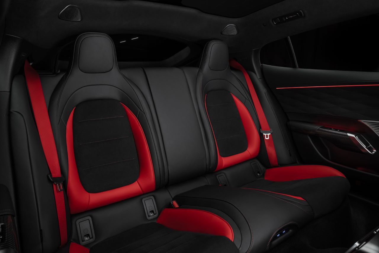 O novo Mercedes-AMG GT Coupé 4 portas: Desportivo Revolucionário. Máxima Intensidade. 25