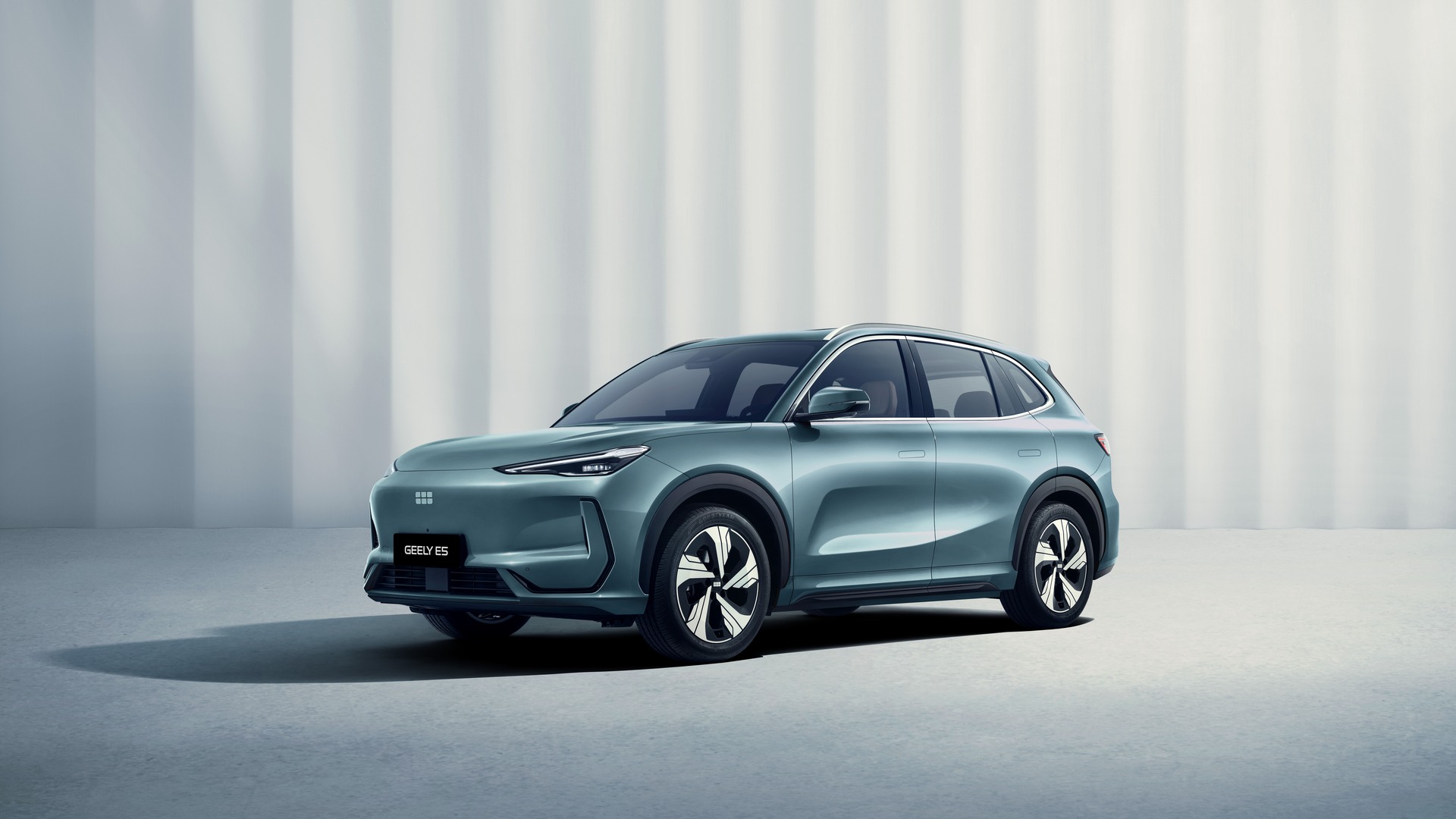 Geely Starray EM-i e Geely E5 já disponíveis em Portugal, com preço a partir de 29.600 euros* 14