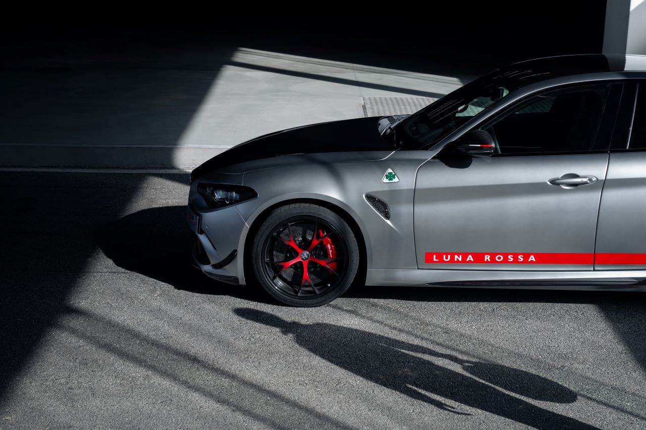 Giulia Quadrifoglio Luna Rossa conquista o Circuito de Testes de Balocco 14 Giulia Quadrifoglio Luna Rossa conquista o Circuito de Testes de Balocco 14