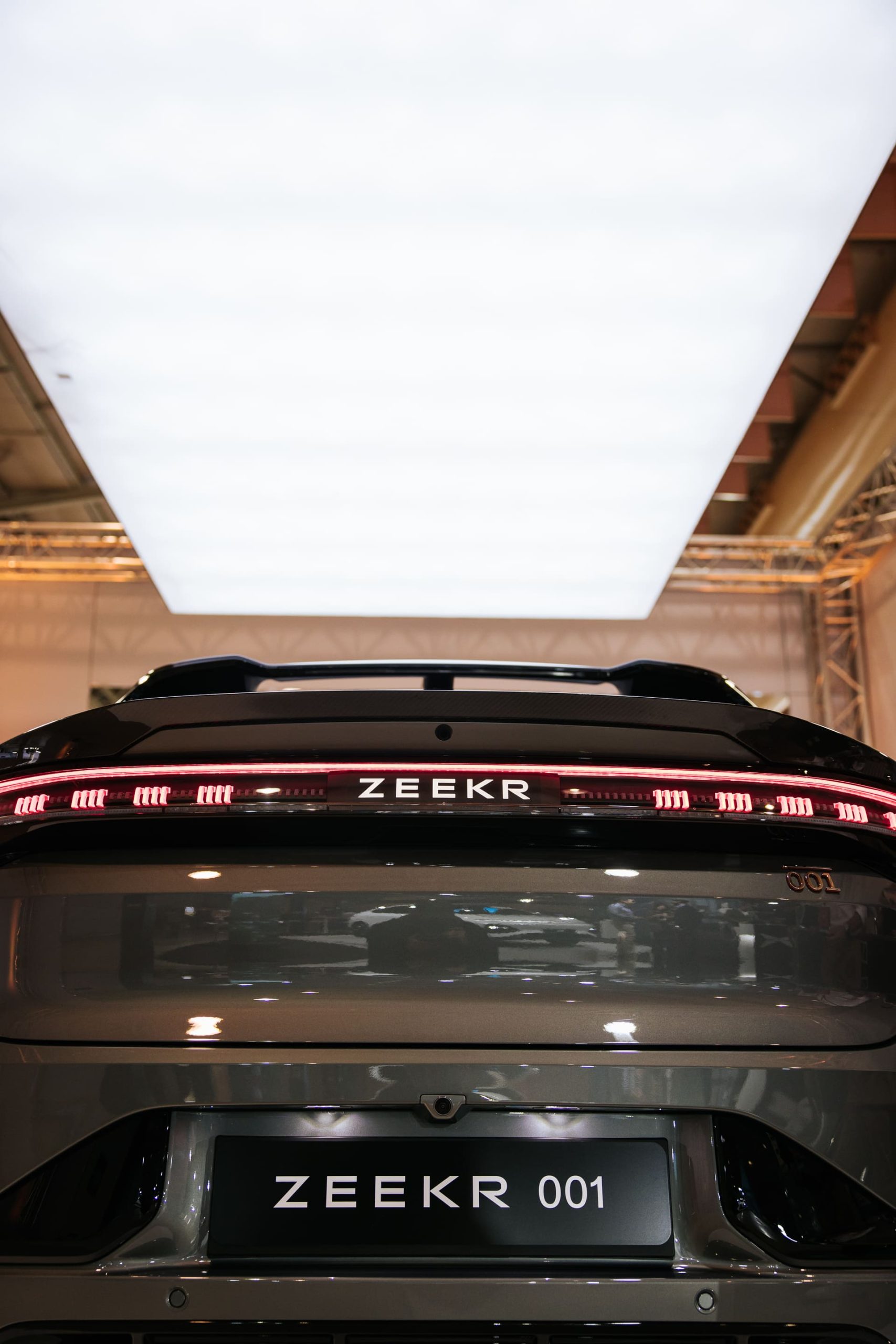 Marca Premium Zeekr estreia gama 100 por cento elétrica em Portugal 21