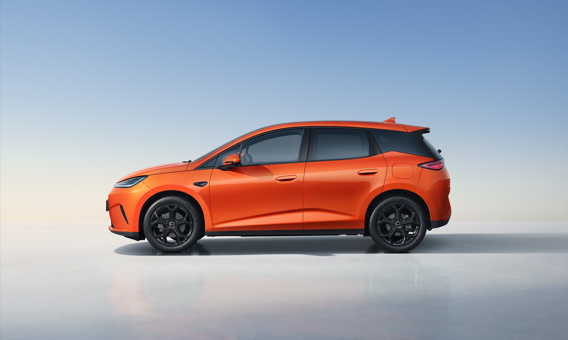 Novo BYD DOLPHIN G DM-i chega para revolucionar o segmento B na Europa 13