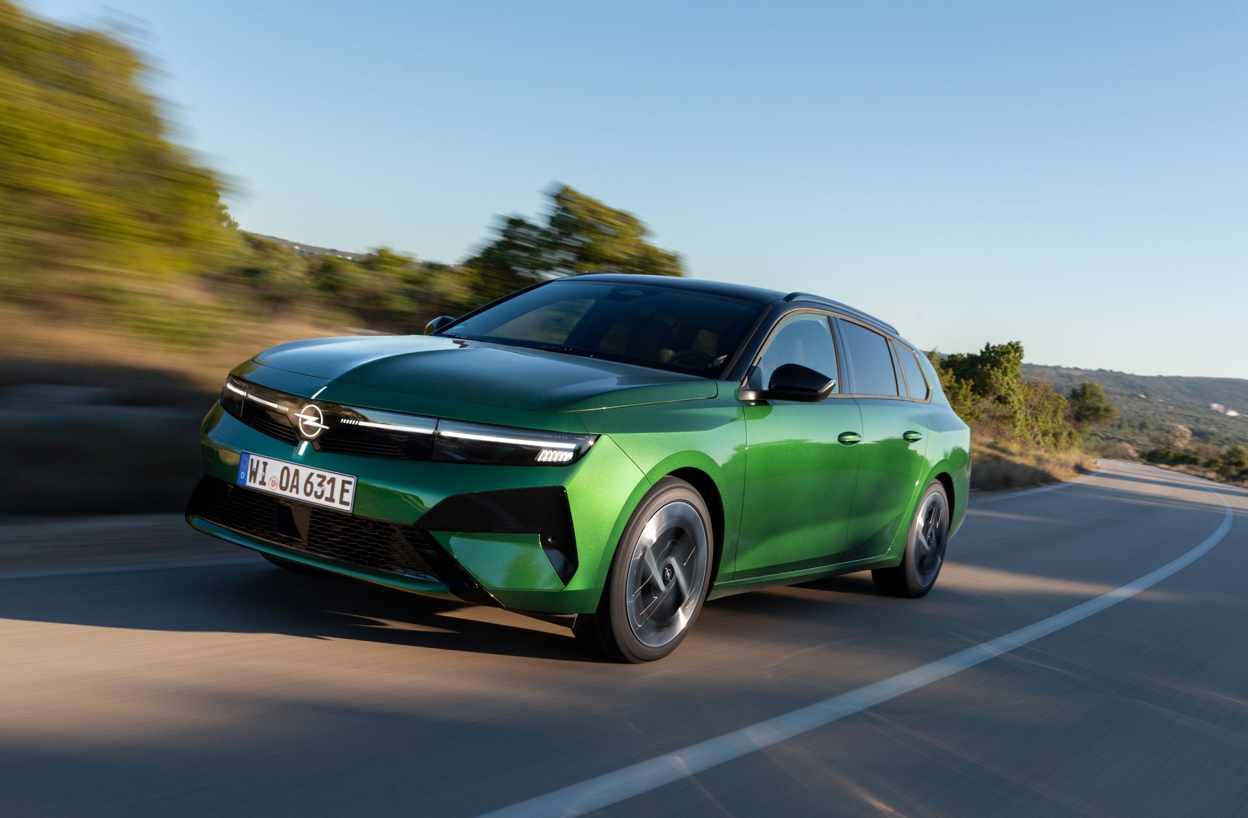 Novo Opel Astra Sports Tourer Electric: isto é eficiência elétrica 13