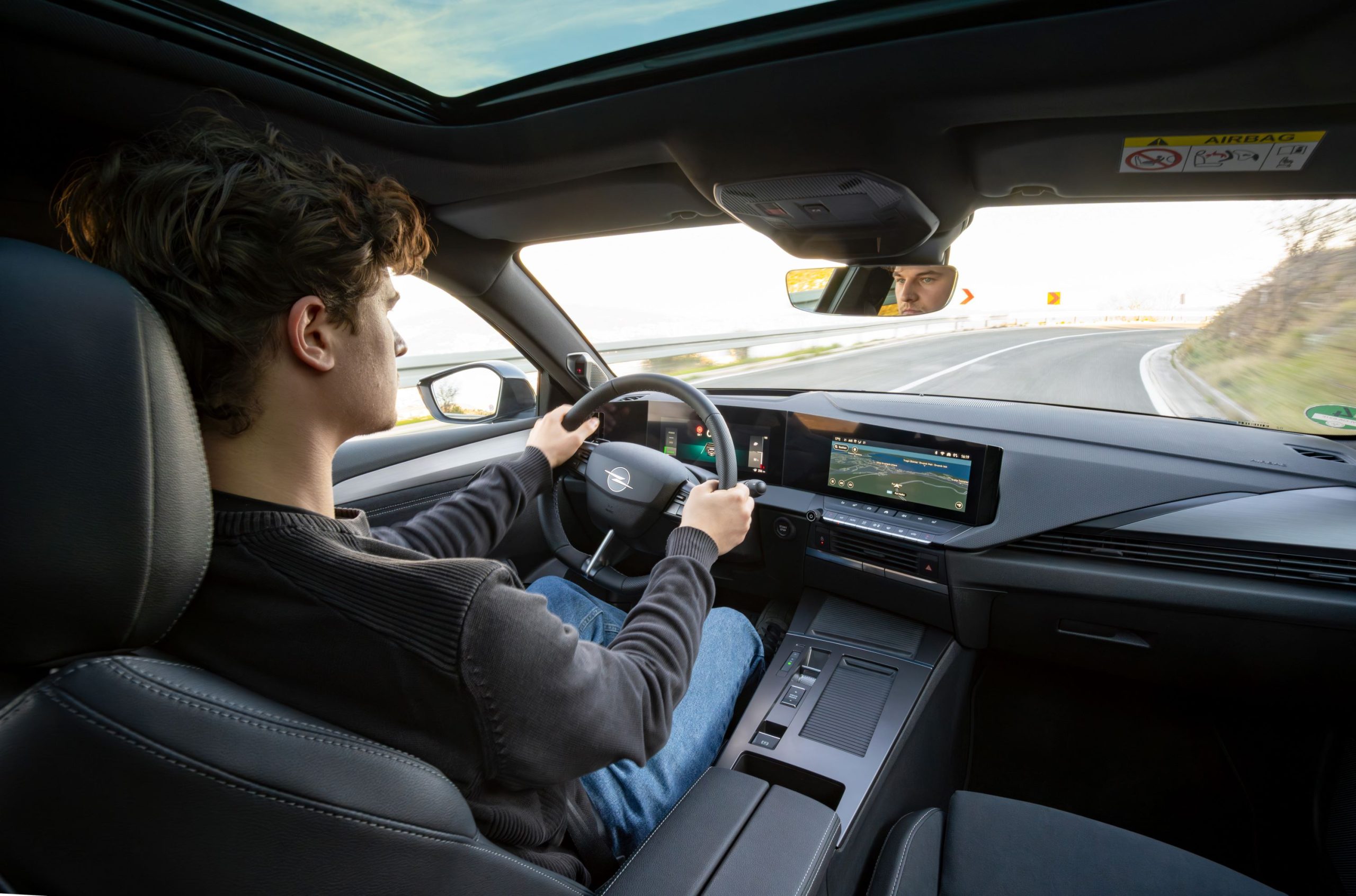 Novo Opel Astra Sports Tourer Electric: isto é eficiência elétrica 15