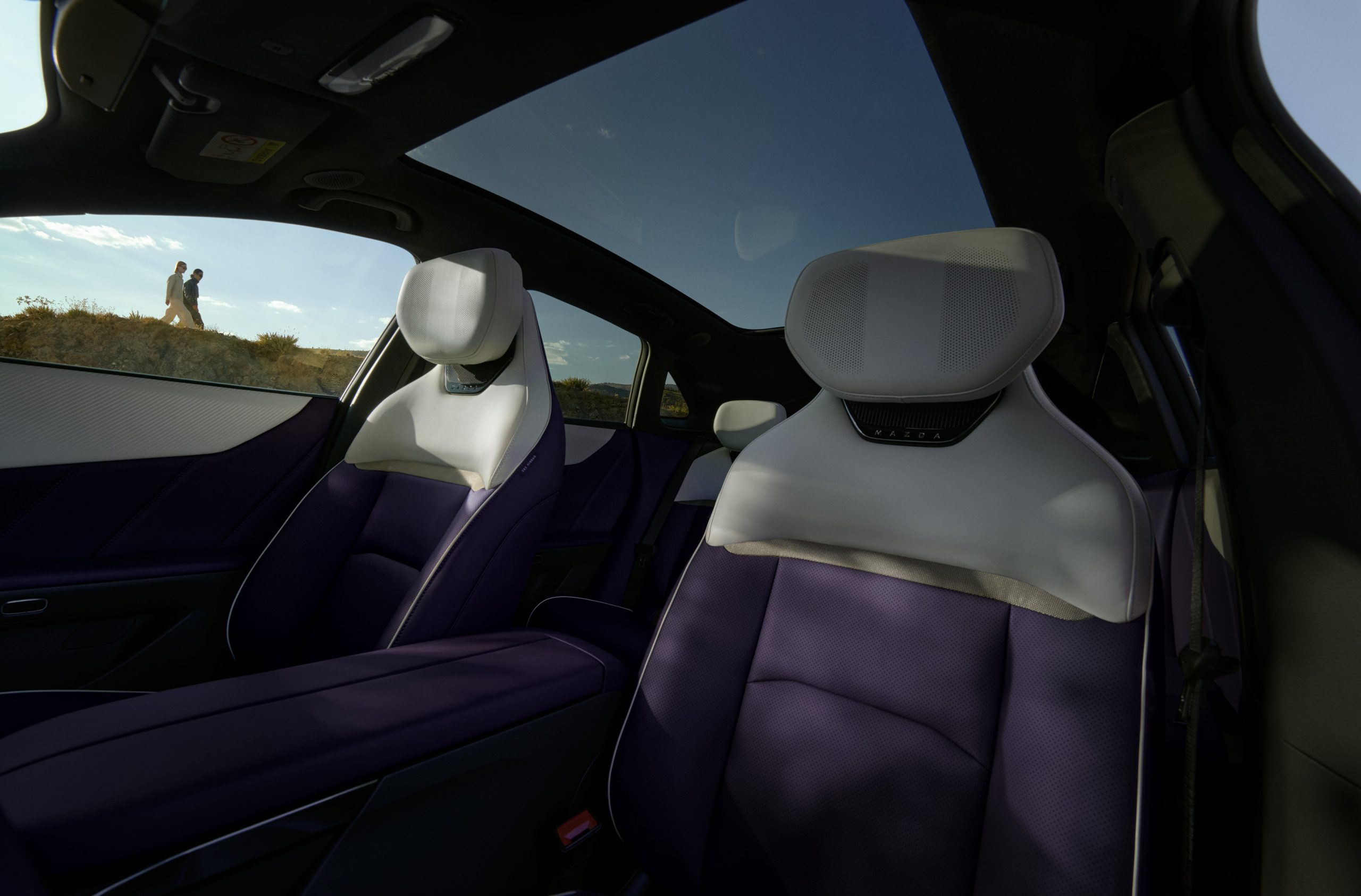 Novo Mazda CX-6e: Um Interior de elevada qualidade inspirado nas tradições Japonesas 14 Novo Mazda CX-6e: Um Interior de elevada qualidade inspirado nas tradições Japonesas 14
