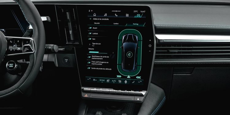 Novo Renault Megane E-Tech elétrico. Ainda mais personalidade, dinamismo e tecnologia 24