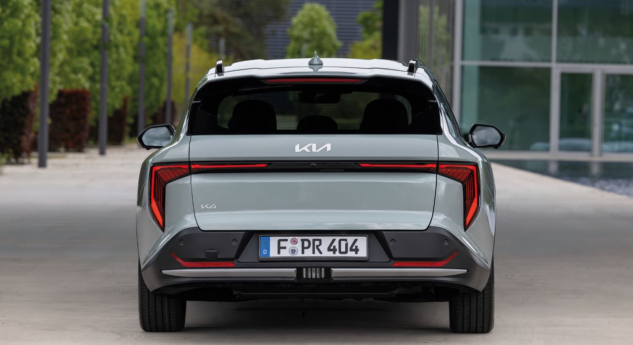 Kia K4 Sportswagon chega a Portugal com um novo conceito de carrinha familiar 13
