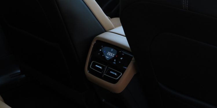 Mazda 6e Takumi Plus 68kWh: Qualidade Premium a Preço Competitivo 40