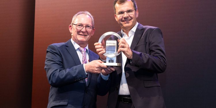 Novo Renault Trafic Van E-Tech elétrico é furgão internacional do ano 2027 15