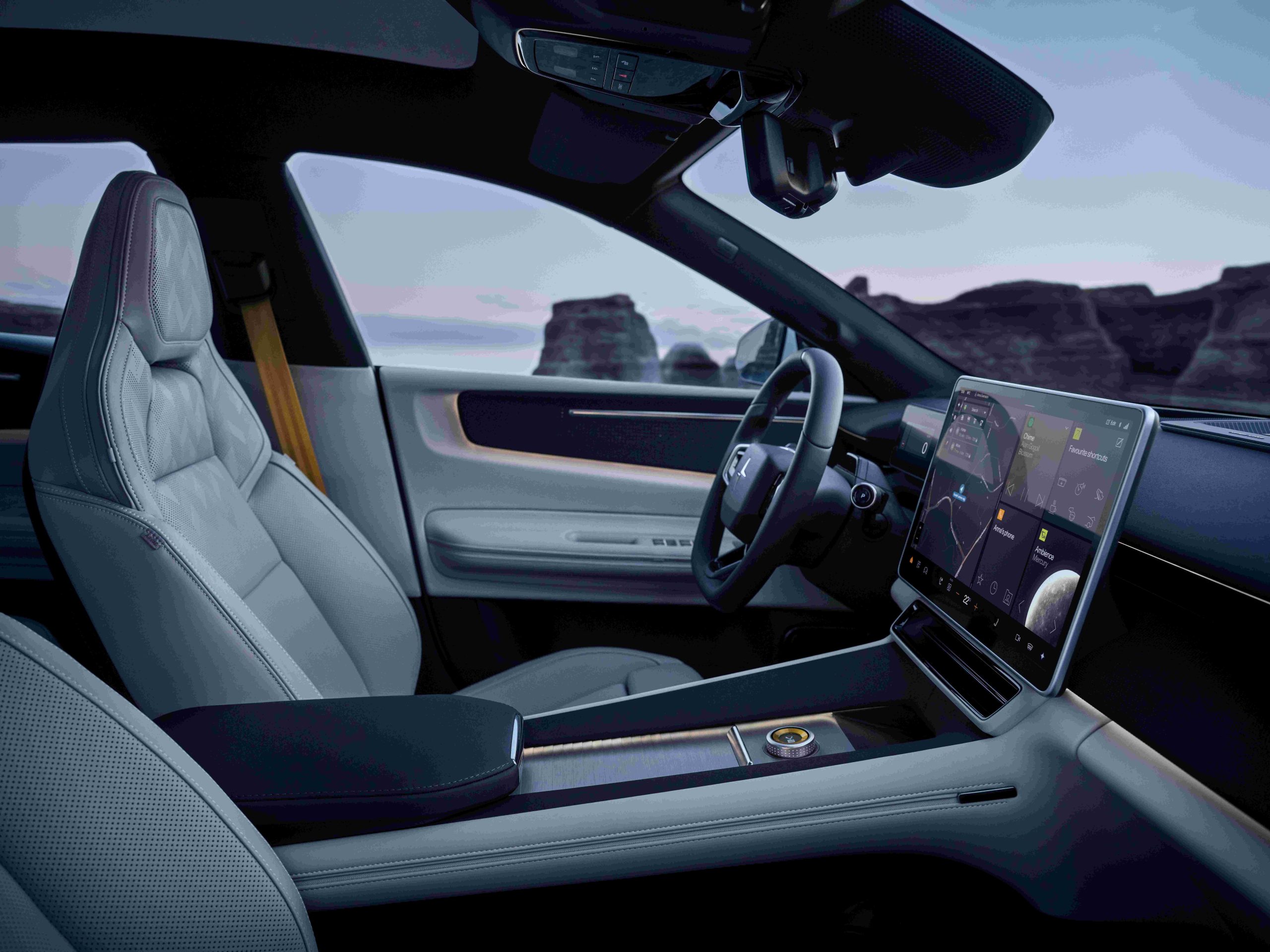 Polestar apresenta o Novo Polestar 4 SUV: Maior versatilidade, performance sem concessões 16