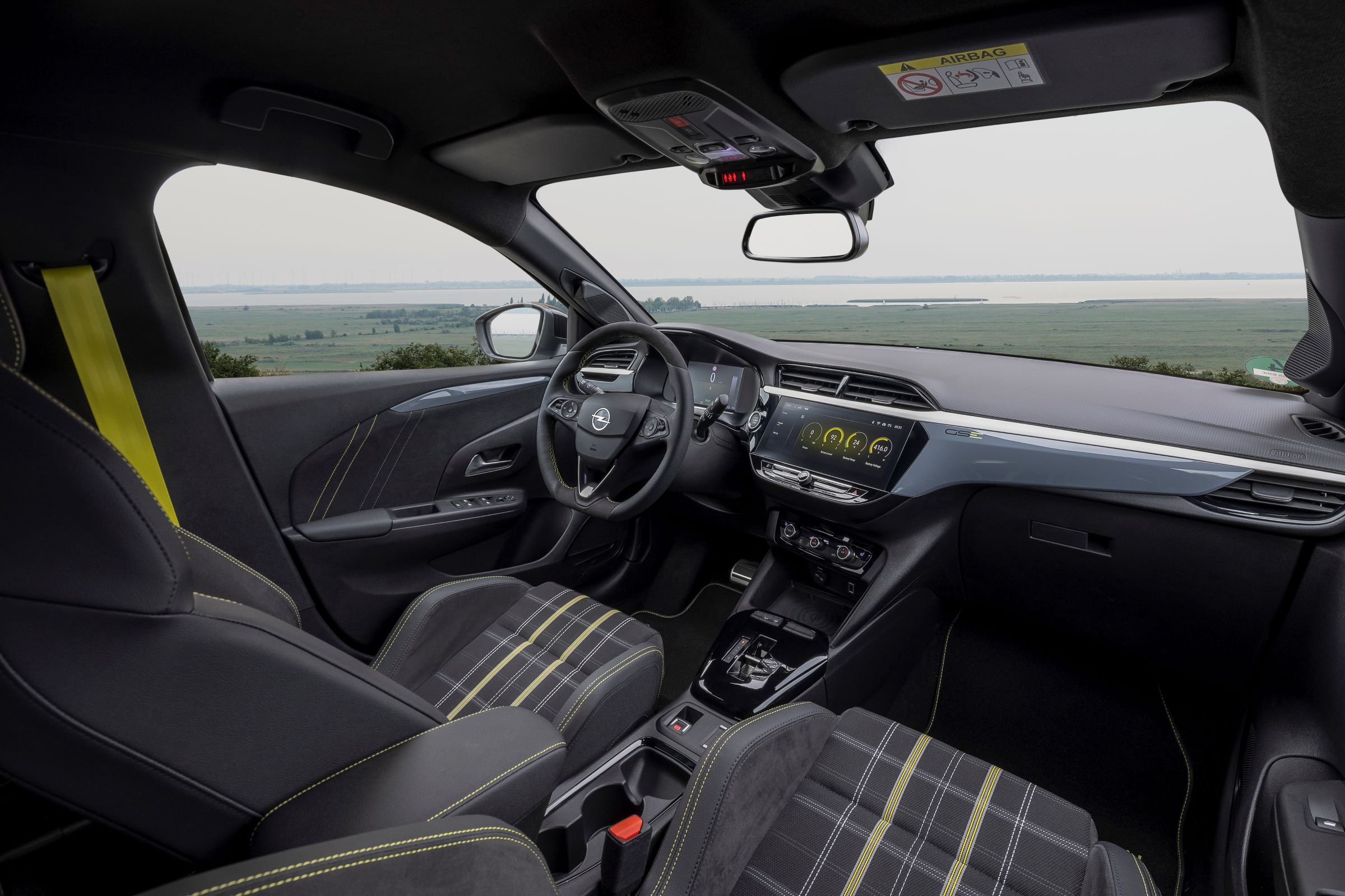A emoção está prestes a arrancar: novo Opel Corsa GSE já disponível para encomenda 16