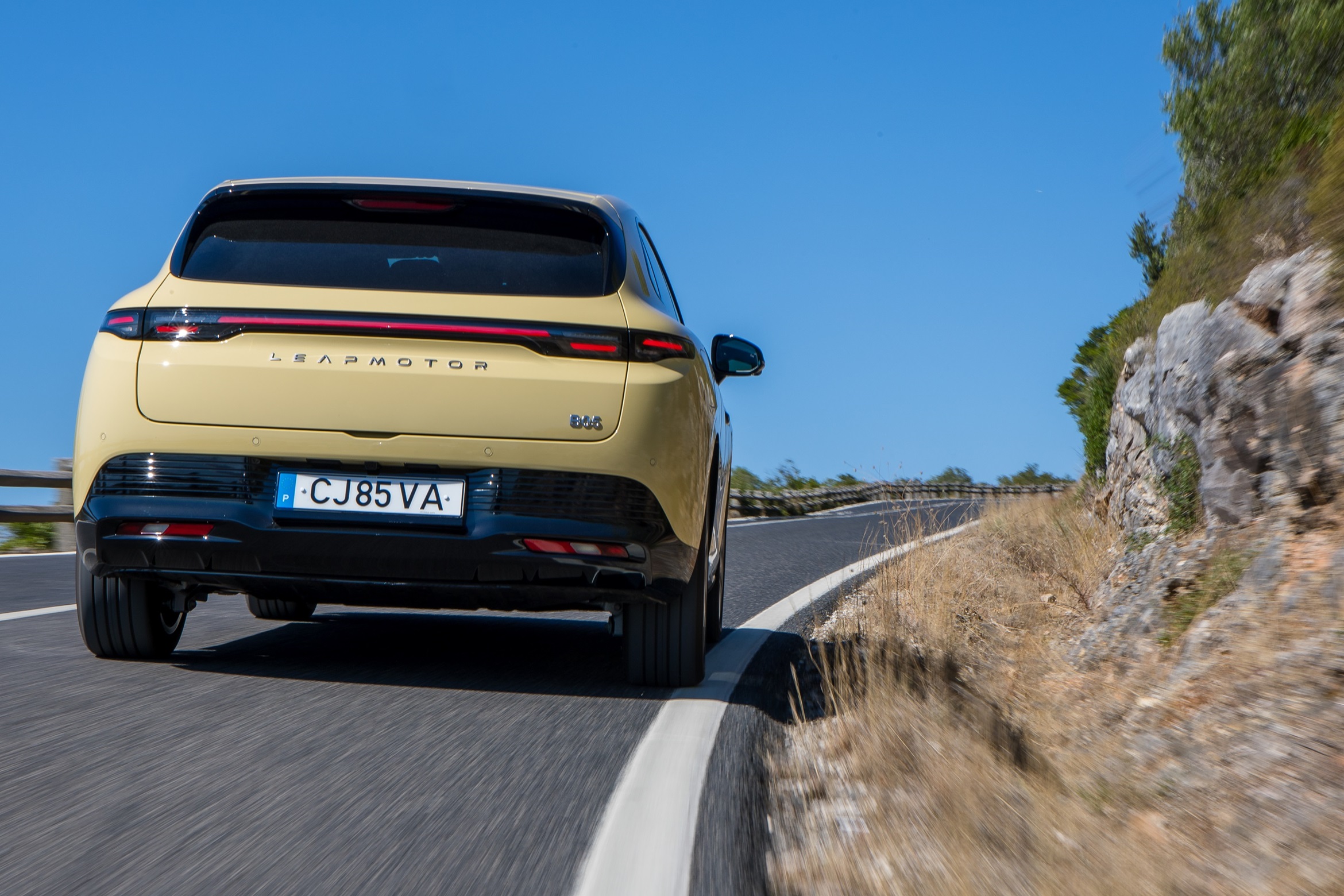 Leapmotor B05 chegou a Portugal - Um novo patamar na mobilidade elétrica desportiva 15