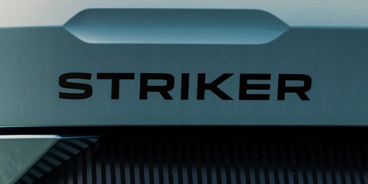 Abertura de encomendas Novo Dacia Striker 32