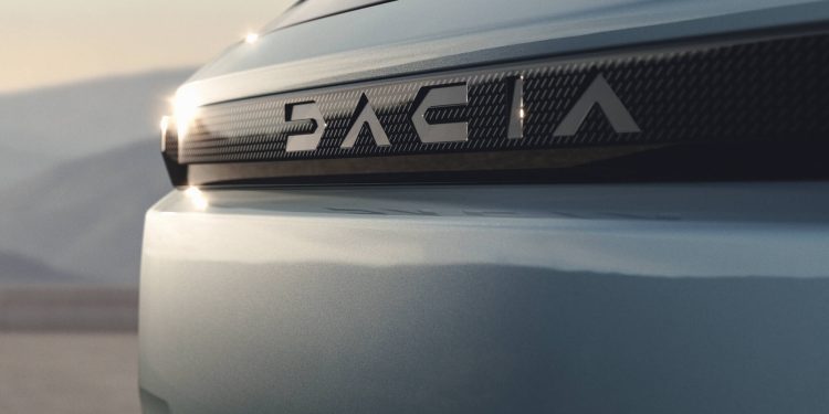 Abertura de encomendas Novo Dacia Striker 23