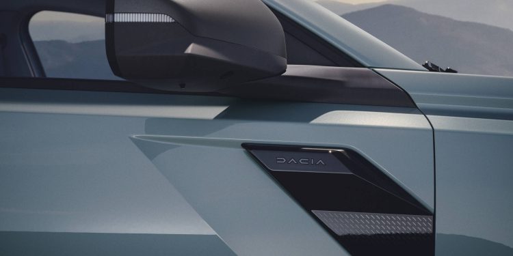 Abertura de encomendas Novo Dacia Striker 27