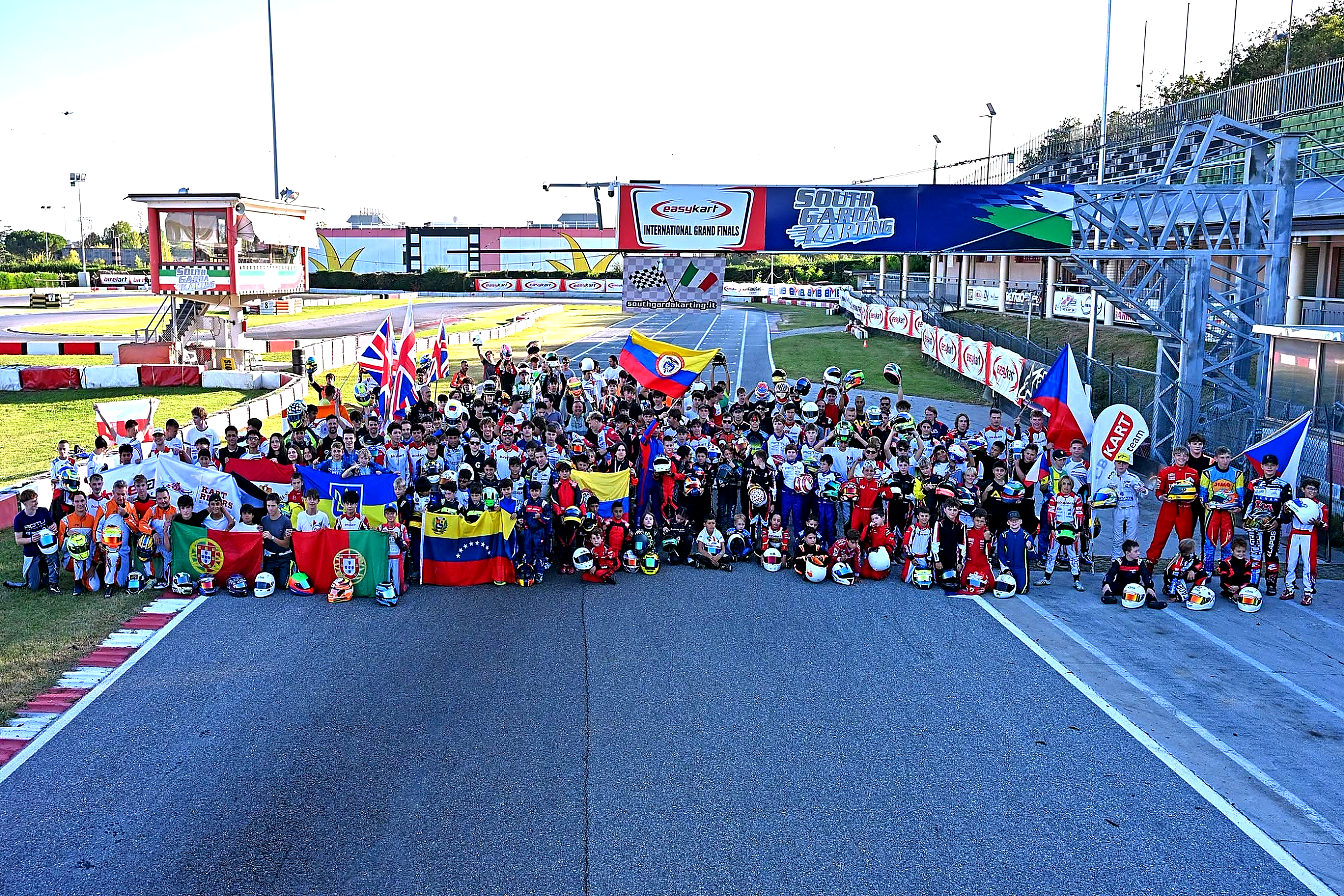 Lourenço Antunes com presença honrada nas finais mundiais EasyKart em Itália! 17 Lourenço Antunes com presença honrada nas finais mundiais EasyKart em Itália! 17