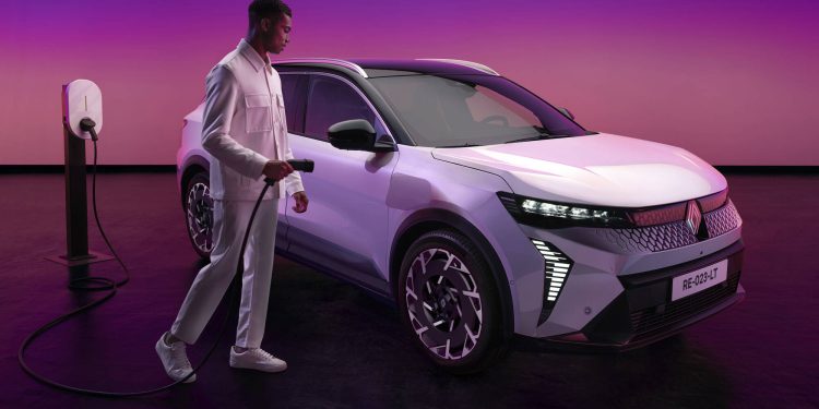 Scenic E-Tech elétrico: atualizado para um conforto, conectividade e desempenho elétrico melhorado 29